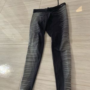 Nike reflective leggings